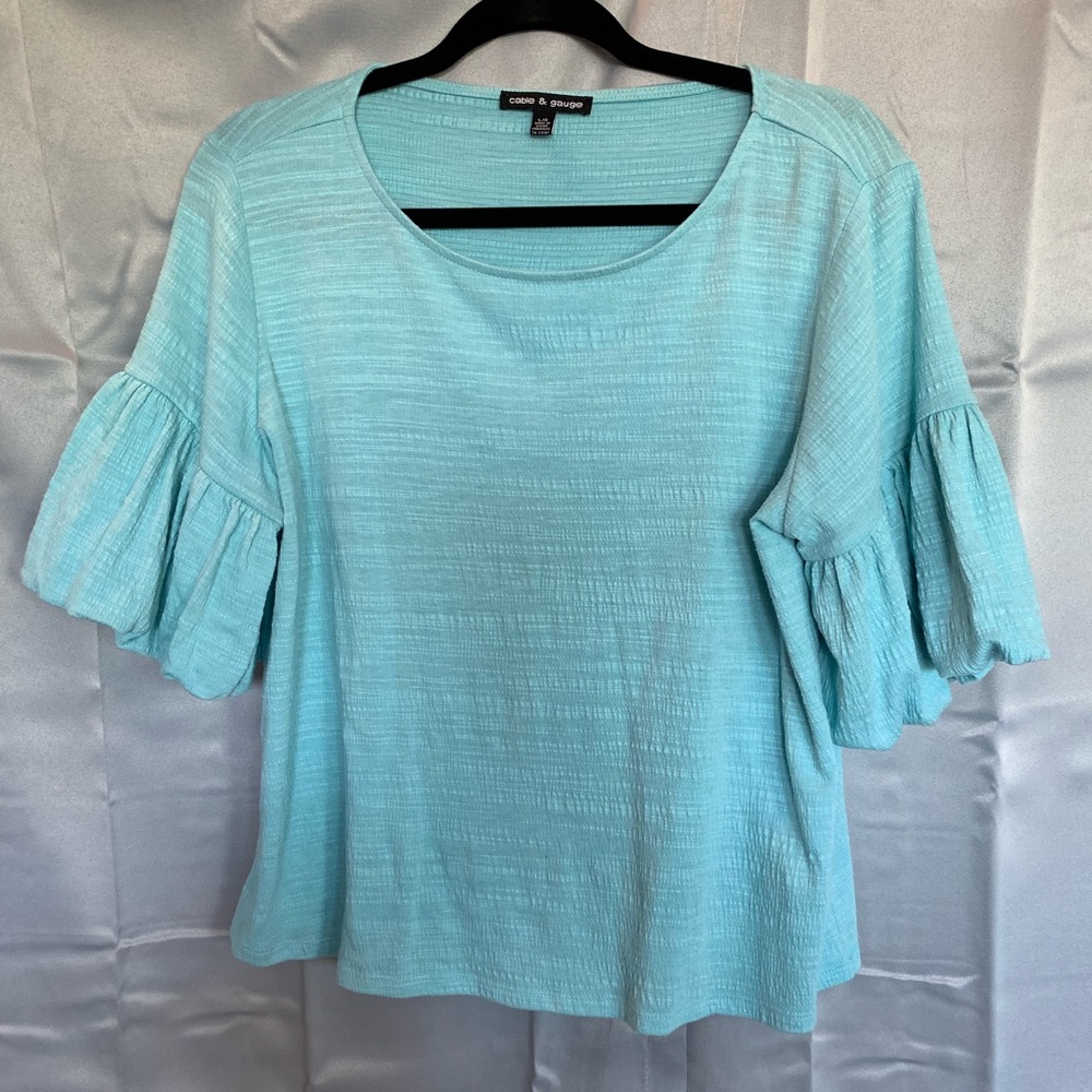 Cable & Gauge ruffle sleeve top